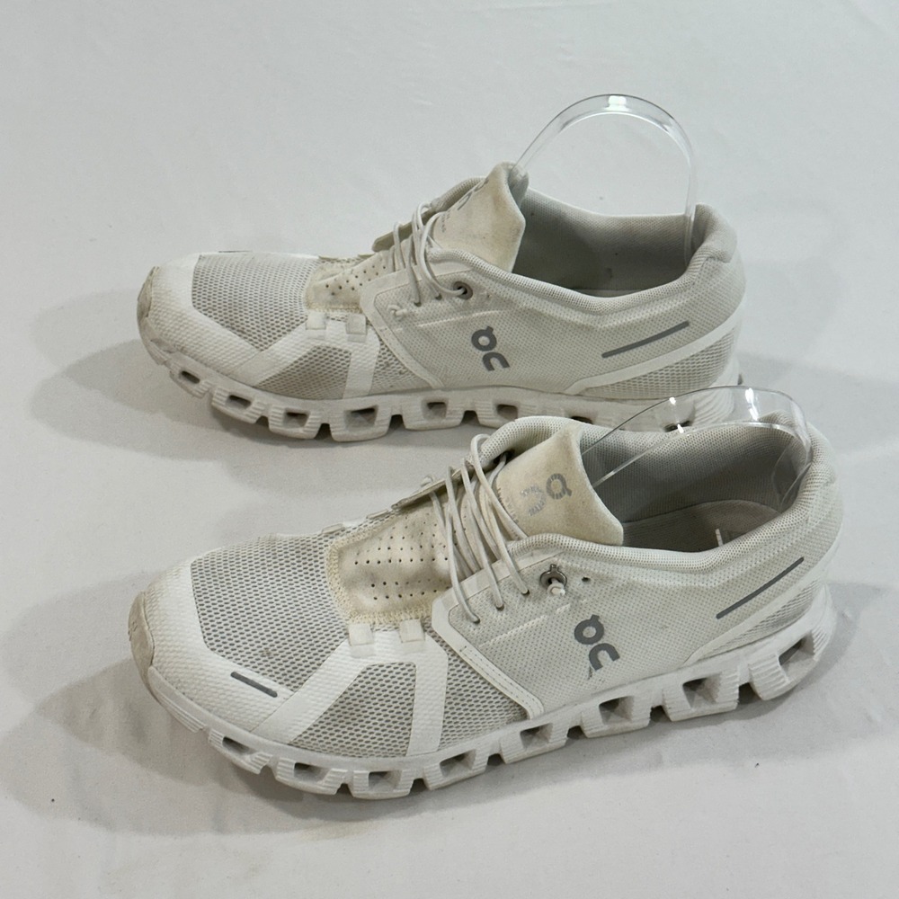 On Cloud 5 Womens 10 White Running Shoes Sneakers 59.98373 Speed Laces